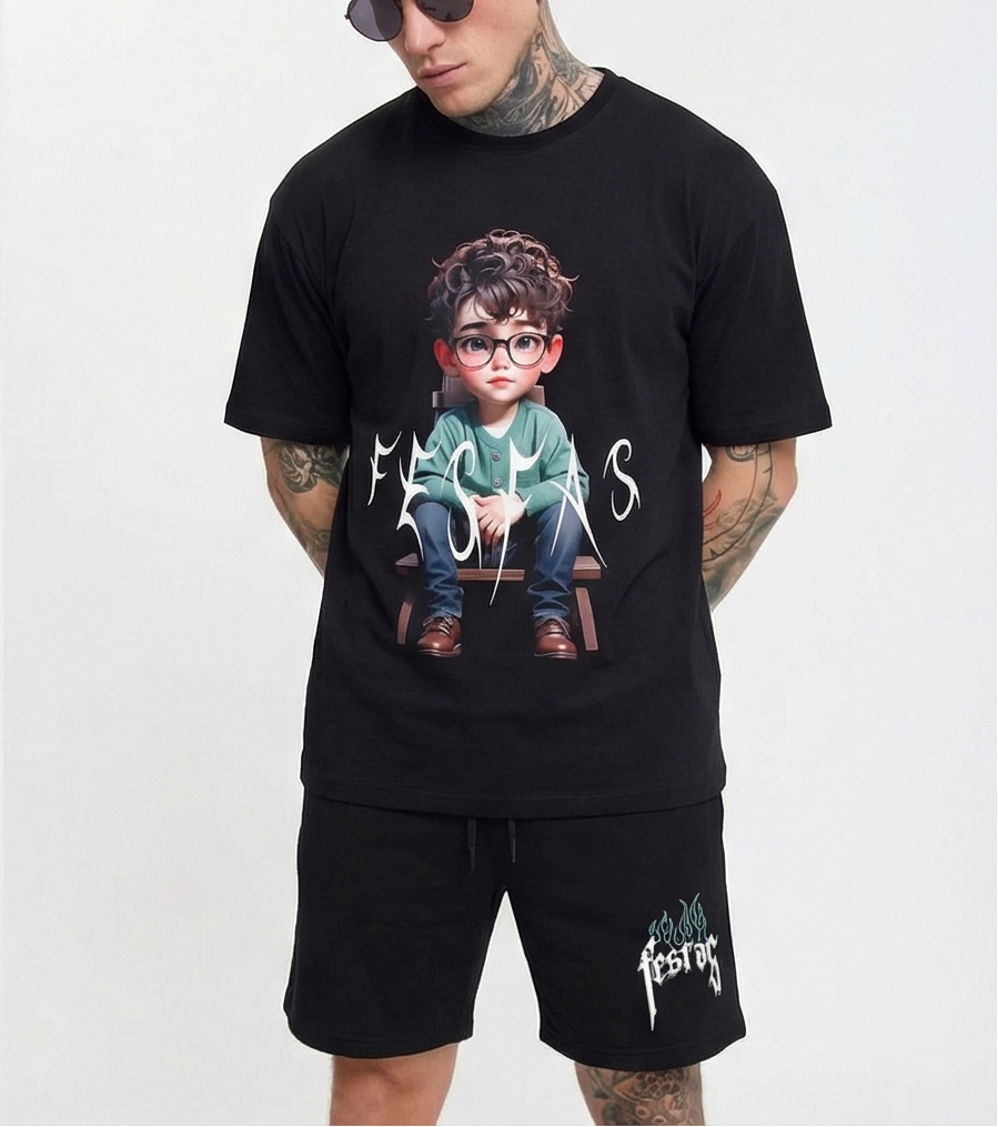 Bộ áo thun và quần short FesFas in hình chàng trai đáng yêu