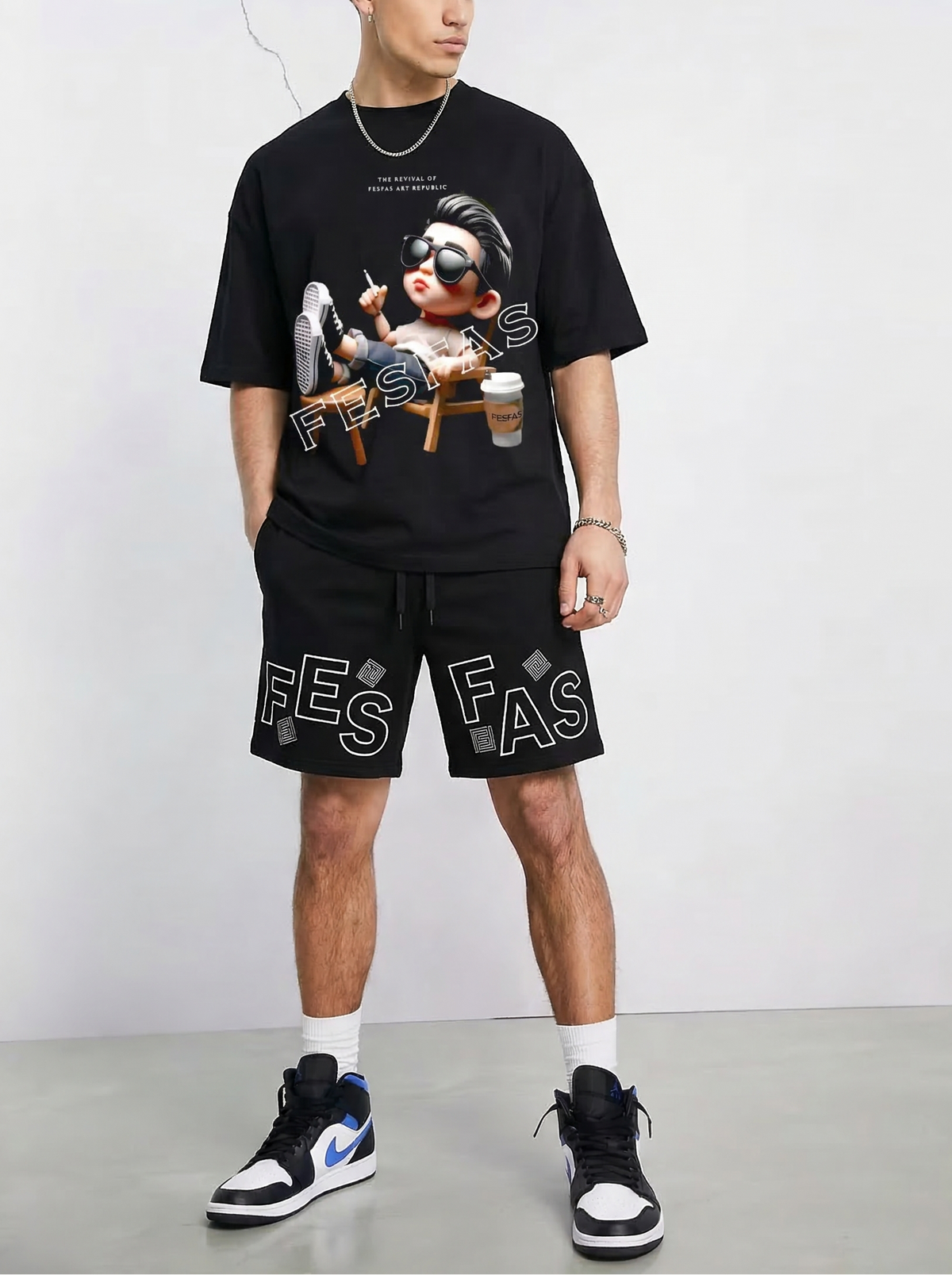 Bộ áo thun và quần short FesFas in hình chàng trai thư thái