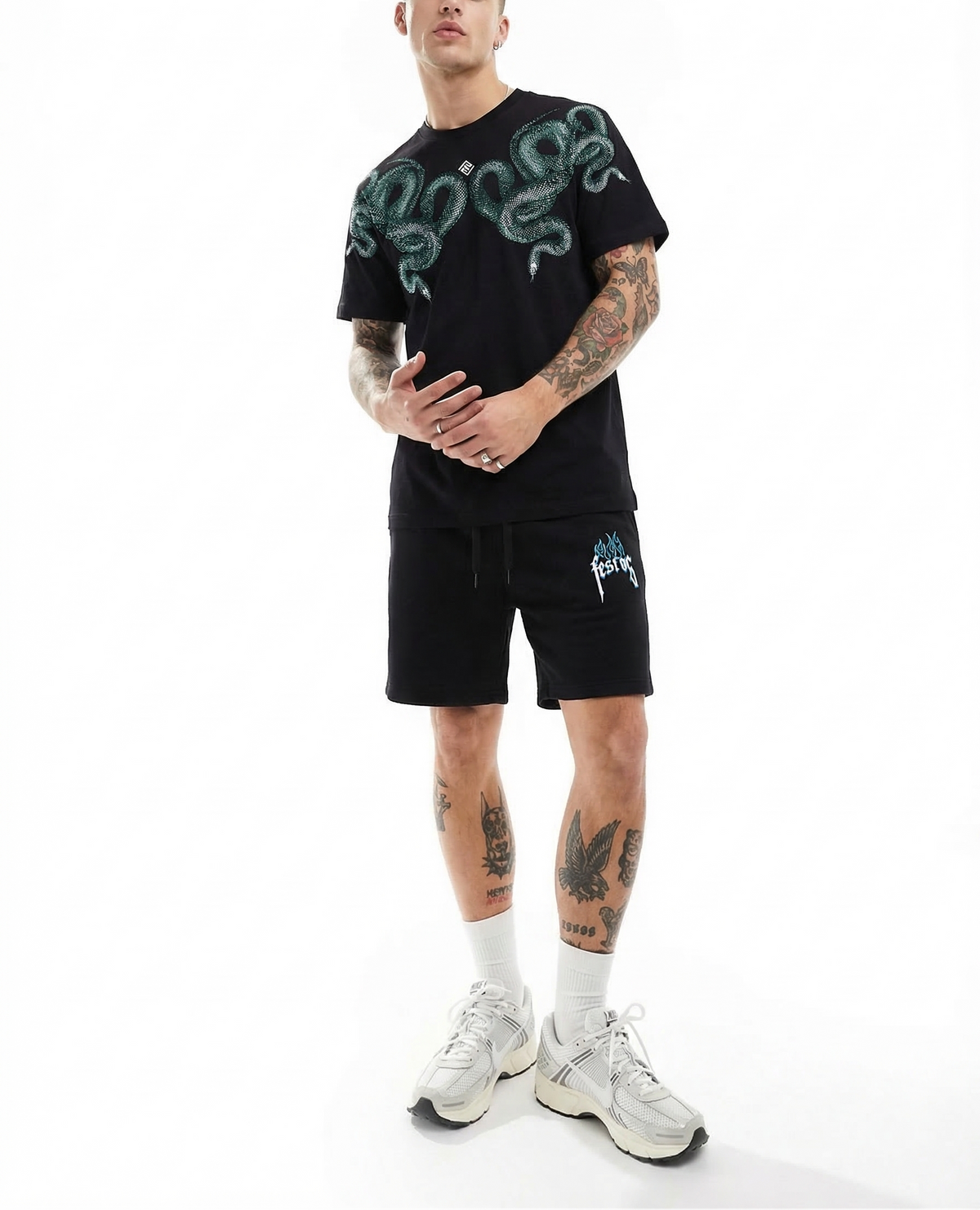 Bộ áo thun và quần short FesFas in hình rắn