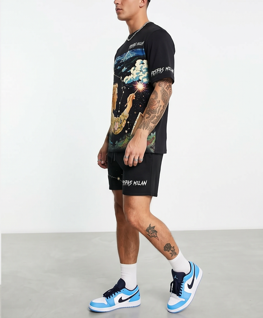 Bộ áo thun và quần short FesFas in hình tranh