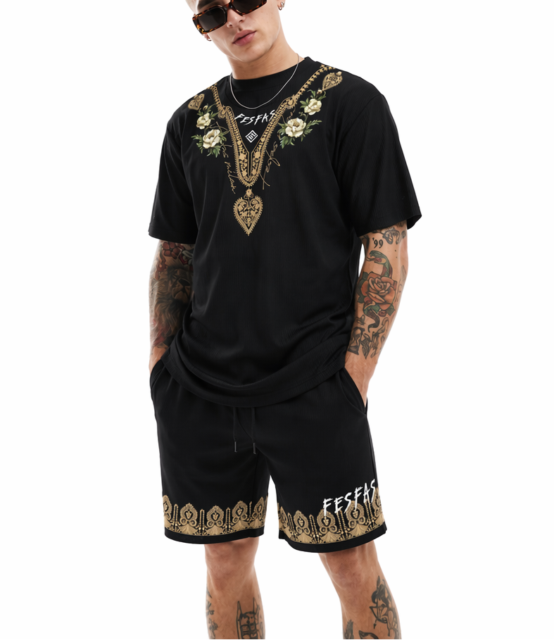 Bộ áo thun và quần short FesFas in hình họa tiết