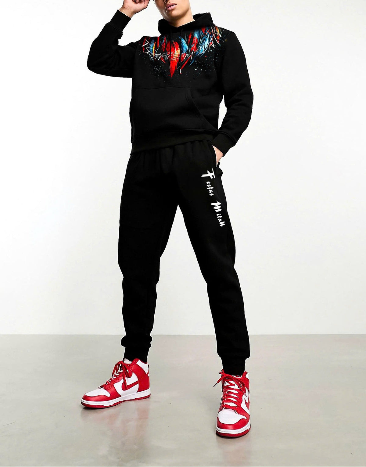 Bộ hoodie FesFas in hình lông vũ đa sắc
