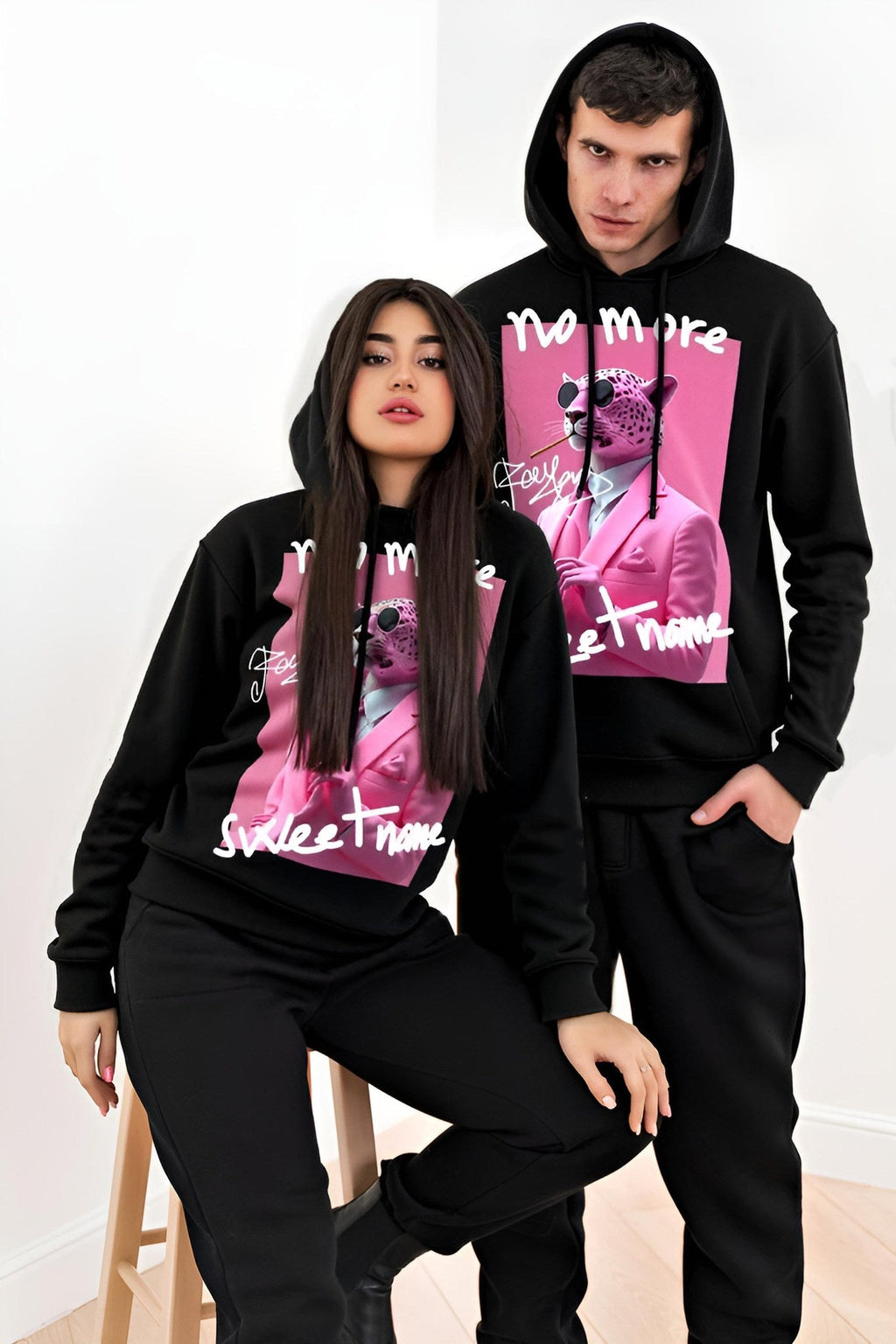 Bộ hoodie FesFas in hình báo đen