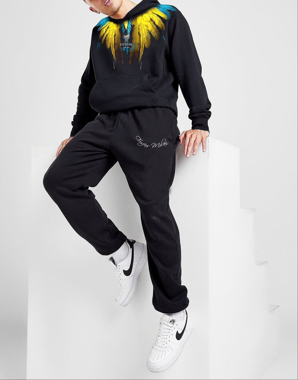 Áo hoodie FesFas in hình lông vũ đa sắc
