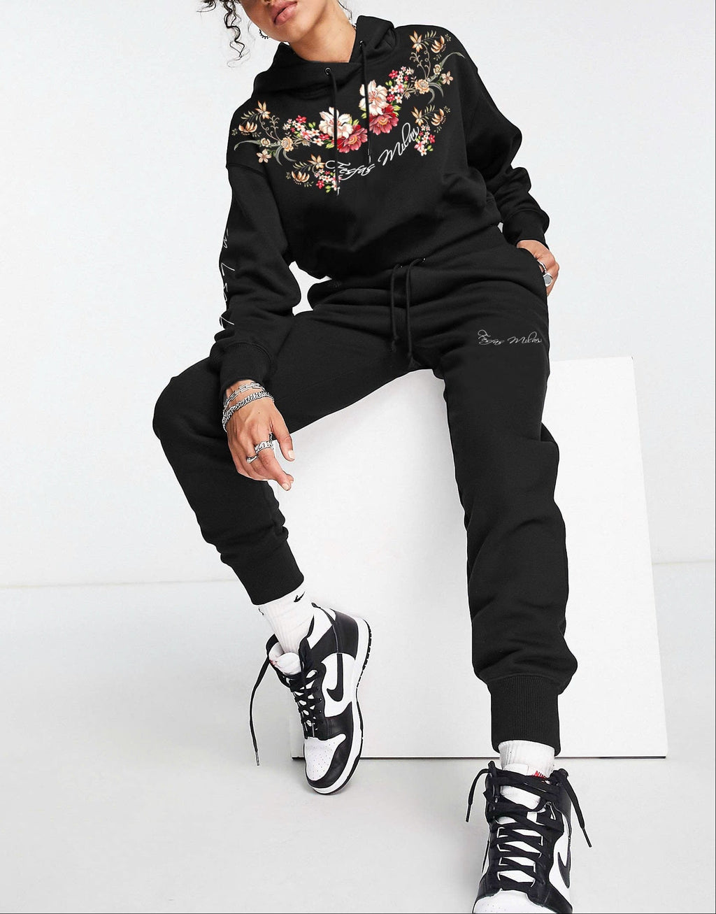 Áo hoodie FesFas in hình hoa