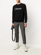 Áo nỉ cổ tròn FesFas in hình họa tiết
