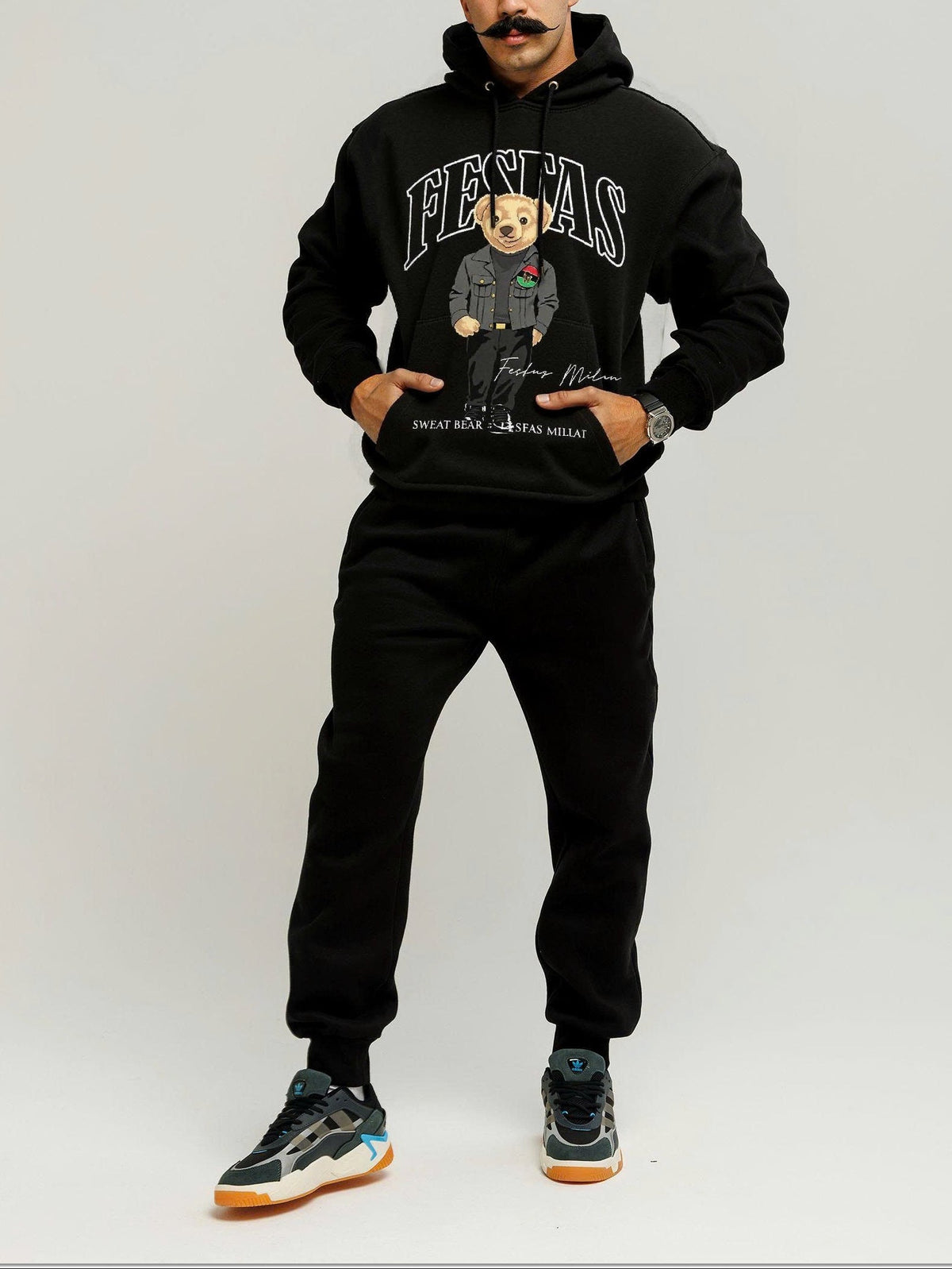 Bộ hoodie FesFas in hình gấu