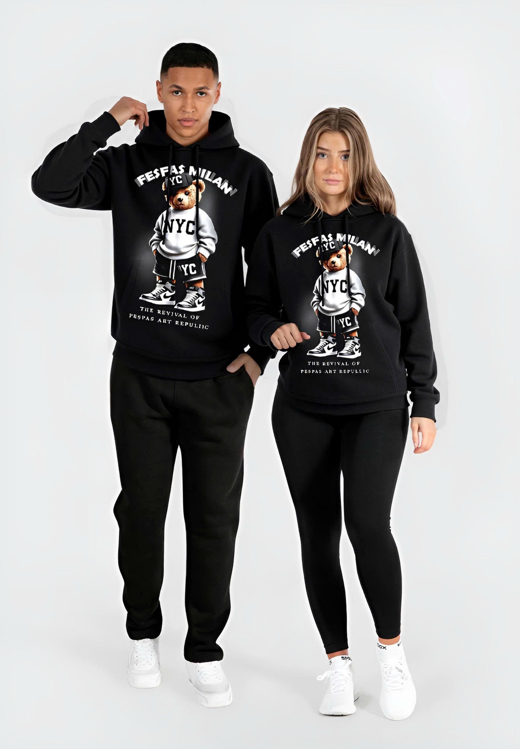 Bộ hoodie FesFas in hình gấu